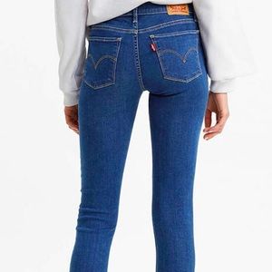 Levi’s 710 Super Skinny Jean